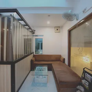 Hotel Oyo Royal Brooks Chandigarh